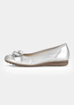 Ballerines en cuir avec chaînette décorative