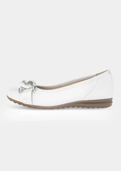 Ballerines en cuir avec chaînette décorative
