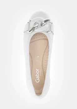 Ballerines en cuir avec chaînette décorative