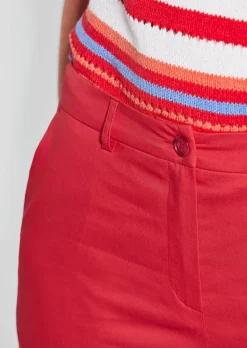 Bermuda CARLA avec ceinture montée en forme