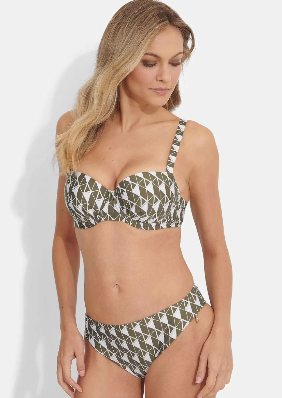 Bikini à armatures avec coques souples
