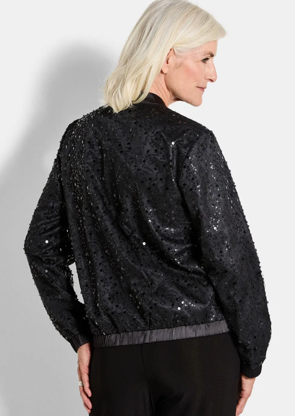 Blouson raffiné orné de perles et de paillettes