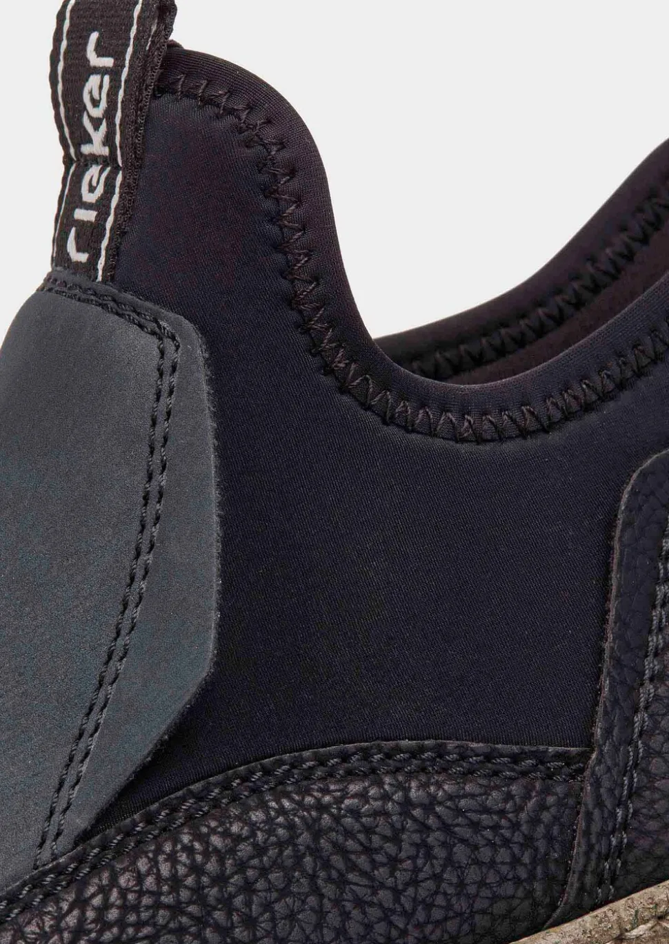 Bottines avec empiècement extensible