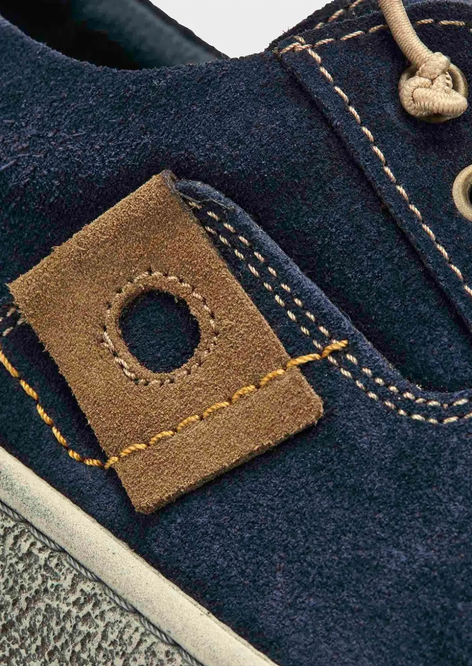 Bottines en cuir suédé