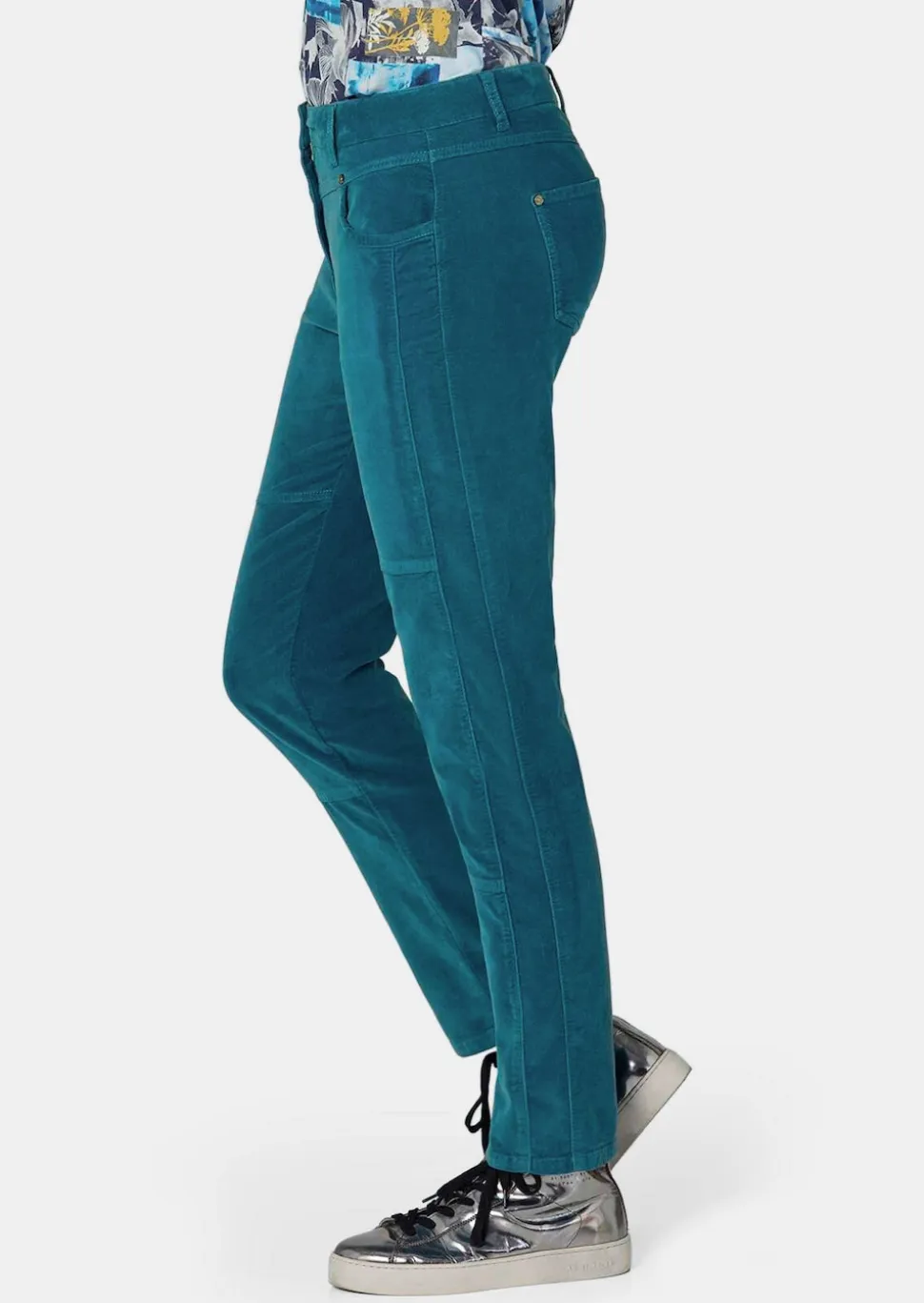 Ce pantalon en velours LOUISA