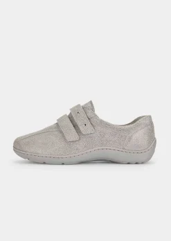 Chaussures basses avec fermeture velcro réglable