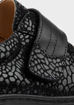 Chaussures basses en cuir avec détails brillants