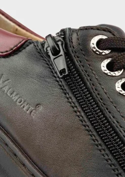Chaussures basses en cuir véritable
