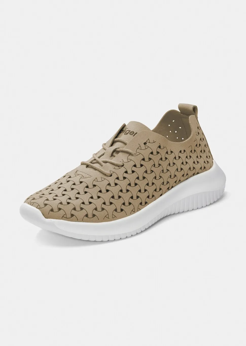 Chaussures ultra-légères avec perforations