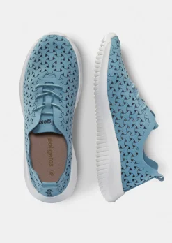 Chaussures ultra-légères avec perforations