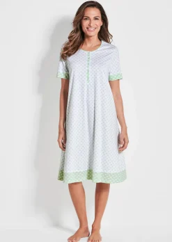 Chemise de nuit à manches coudes, avec bande de boutonnage