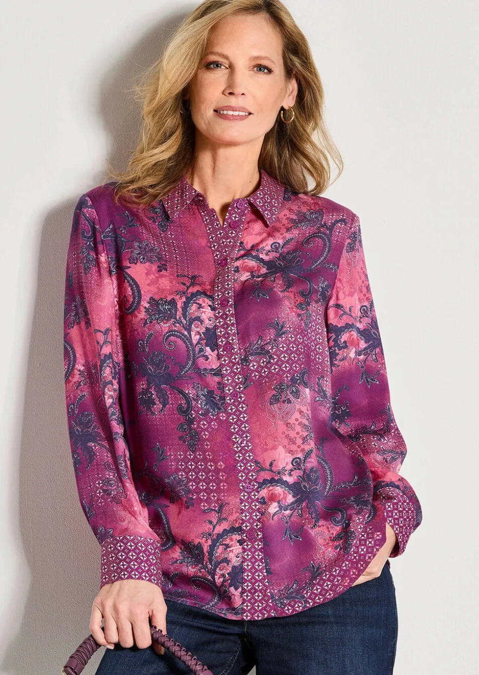 Chemisier en satin de viscose.