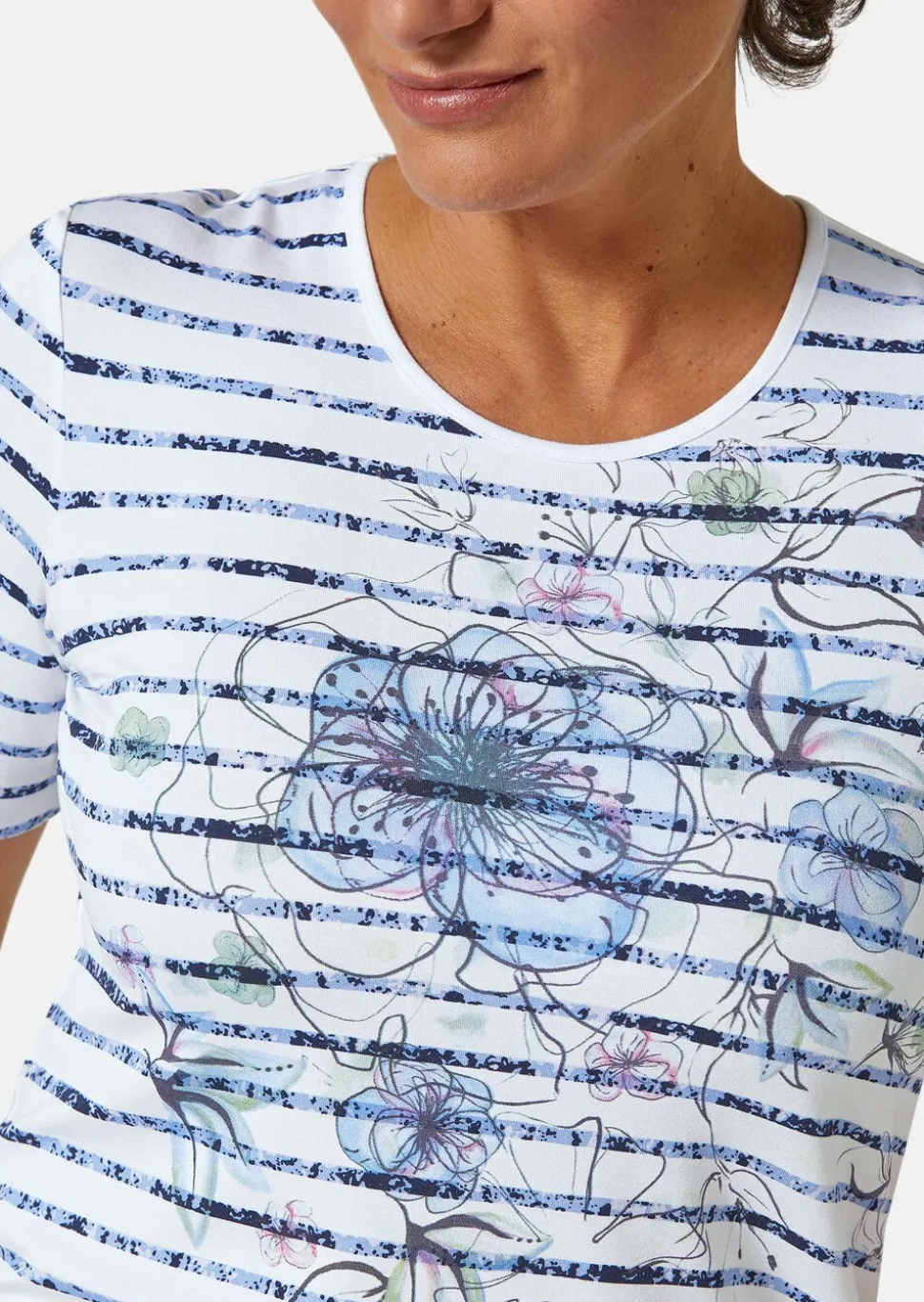 Confortable T-shirt imprimé de fleurs et rayures