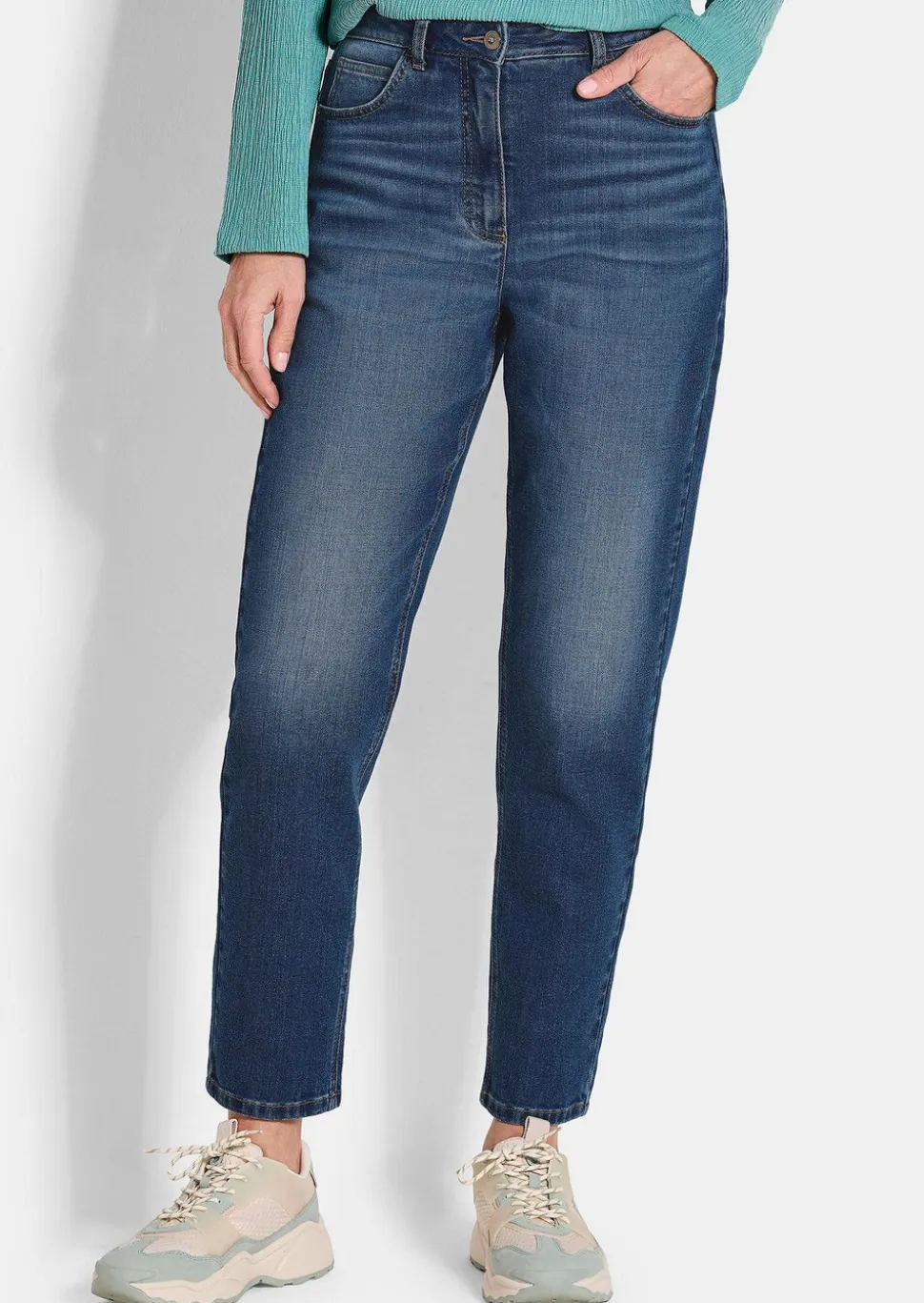 Jean mom SARA en coton stretch