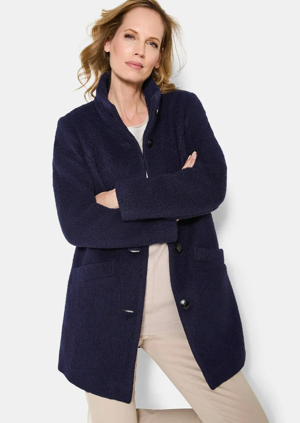 Manteau laineux avec col montant