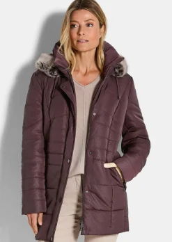 Manteau matelassé court avec capuche et tissu aspect fourrure