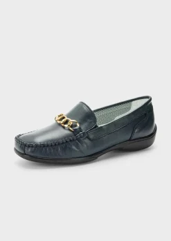 Mocassins avec chaîne décorative