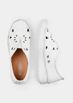 Mocassins en cuir avec motif ajouré
