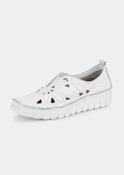 Mocassins en cuir avec motif ajouré