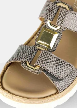 Mules féminines avec bride à fermeture velcro