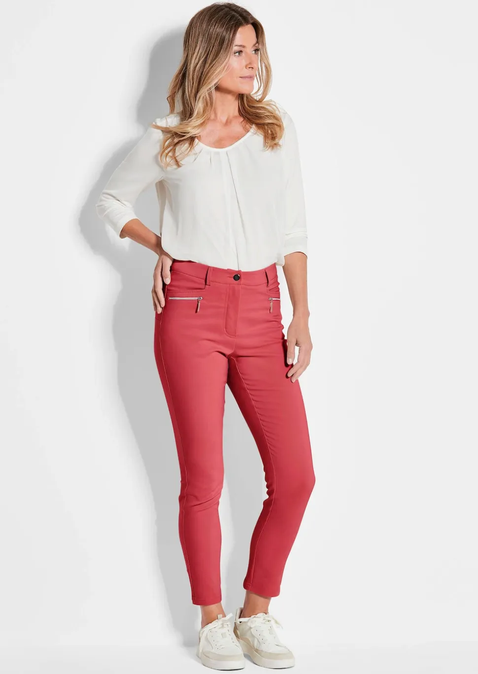 Pantalon BELLA à effet ventre plat, avec jambes étroites