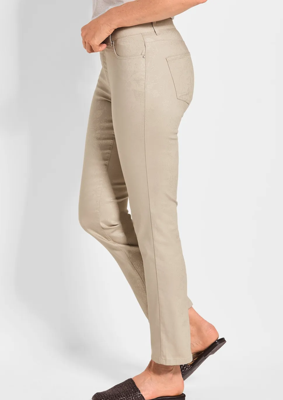 Pantalon CARLA avec imprimé floral légèrement brillant