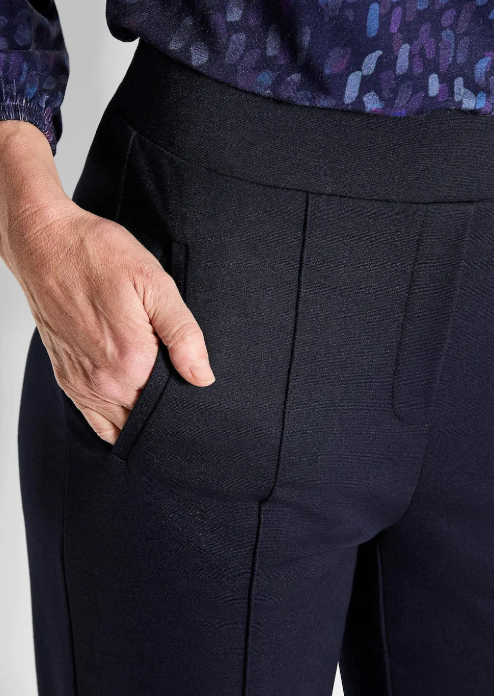 Pantalon CARLA en viscose infroissable