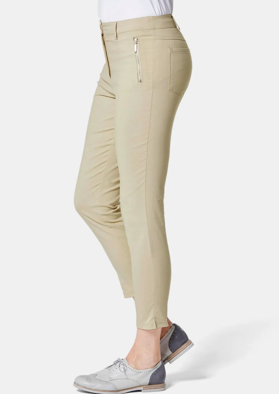 Pantalon extensible avec des coutures supplémentaires