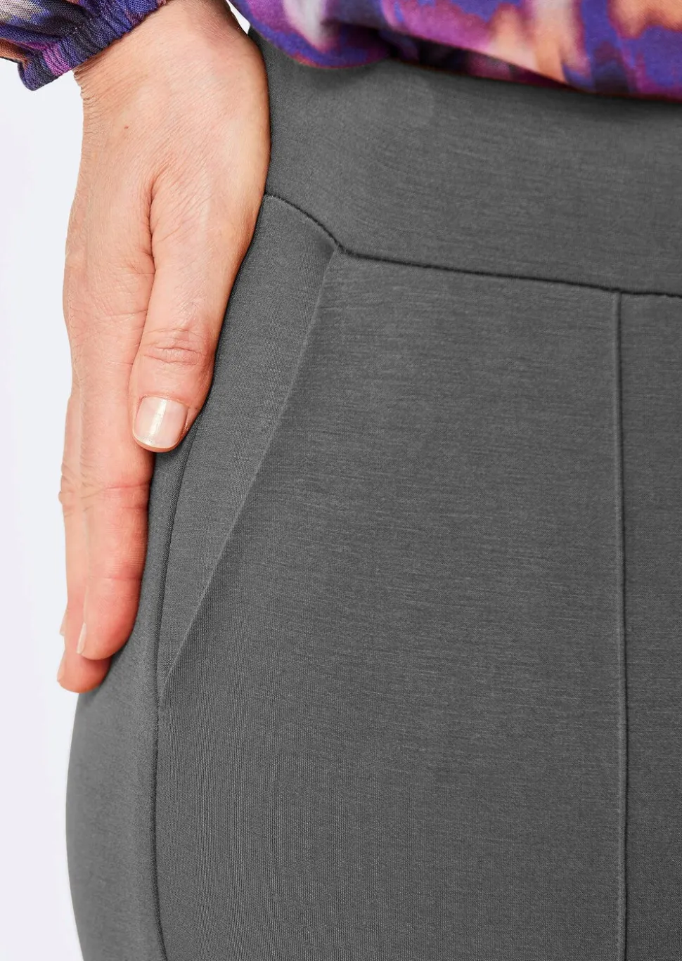 Pantalon à taille élastique avec pinces