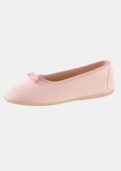 Pantoufles ballerines avec semelle extérieure à surface structurée pour une meilleure accroche.