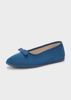Pantoufles ballerines avec semelle extérieure à surface structurée pour une meilleure accroche.