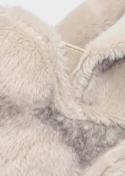 Pantoufles en peluche avec motif losange