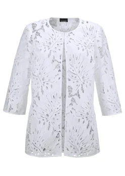 Petite veste en dentelle