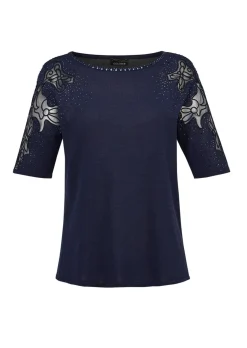 Pull avec empiècements en dentelle et pierres scintillantes