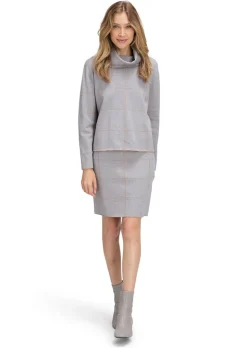 Pull à col roulé avec motif à carreaux