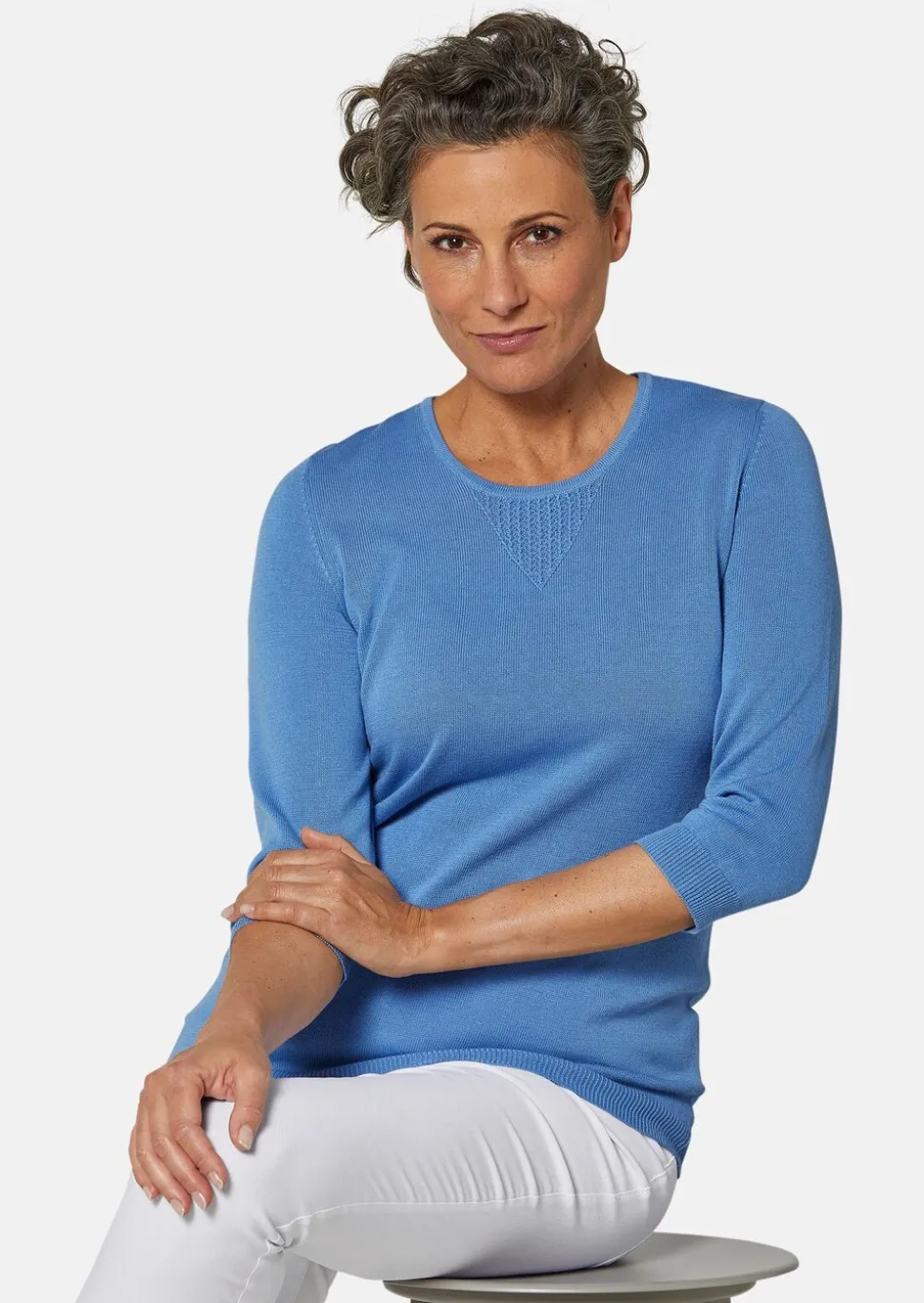Pull d'été en tricot ajouré