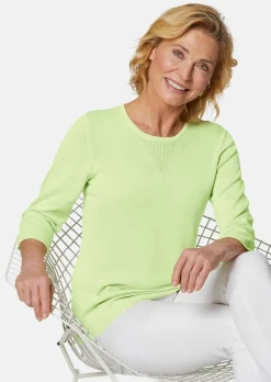 Pull d'été en tricot ajouré