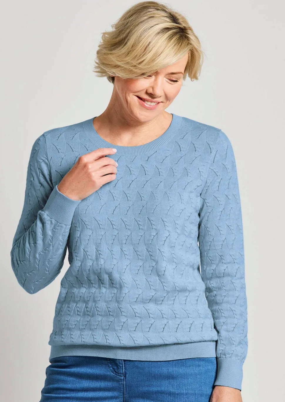 Pull en tricot avec motif torsadé en zigzag