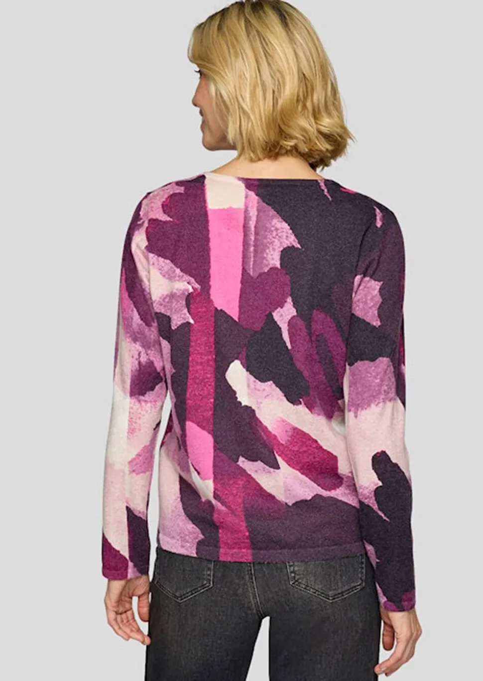 Pull en tricot douillet orné de pierres scintillantes