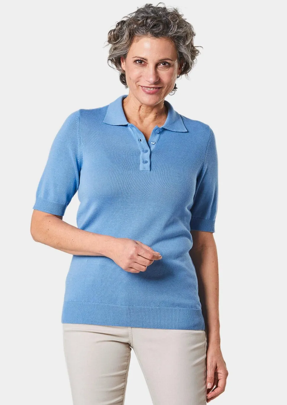 Pull en tricot à manches courtes et col chemisier