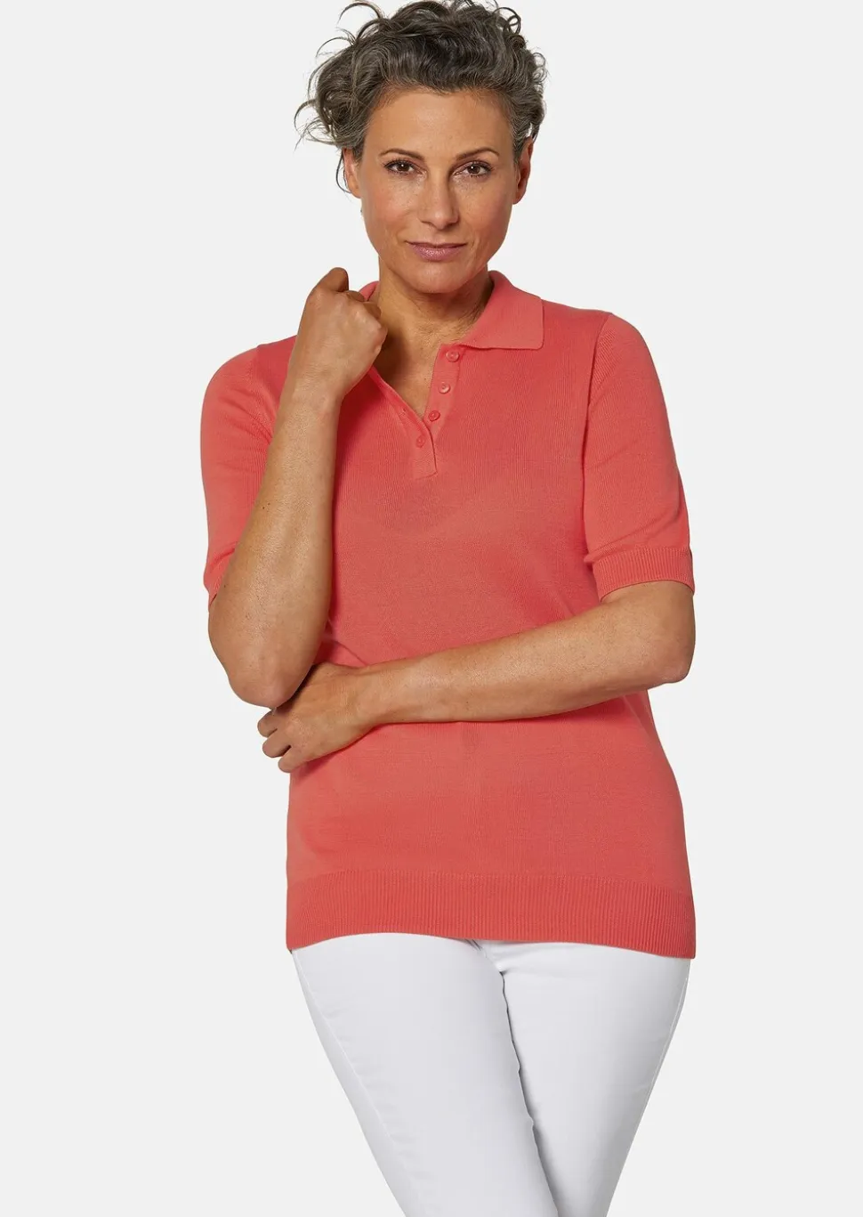 Pull en tricot à manches courtes et col chemisier