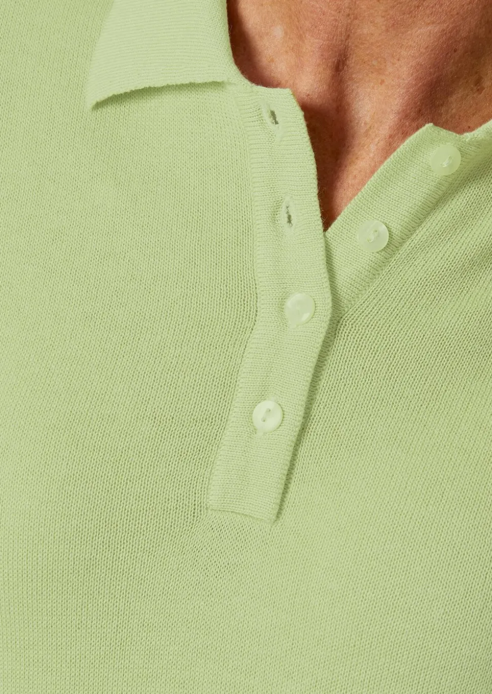Pull en tricot à manches courtes et col chemisier