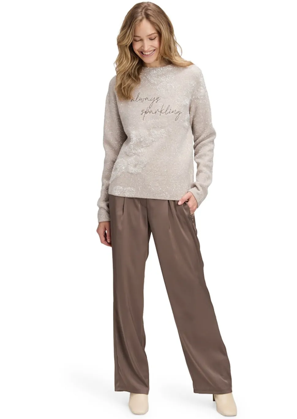 Pull en tricot orné de détails scintillants