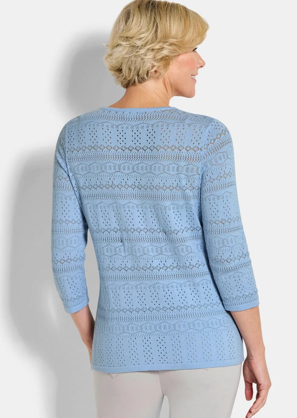 Pull léger en tricot à motif ajouré