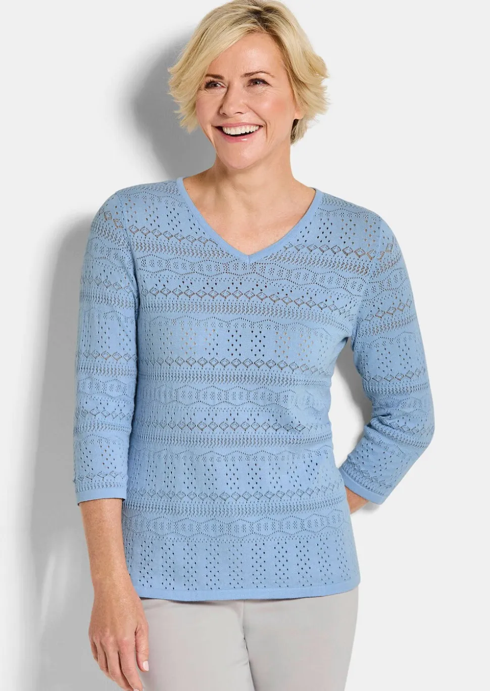 Pull léger en tricot à motif ajouré