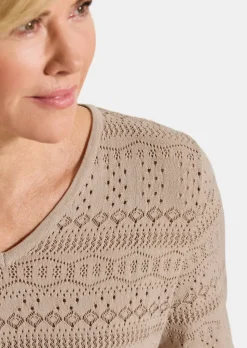 Pull léger en tricot à motif ajouré