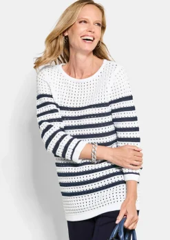 Pull marin à rayures avec motif ajouré
