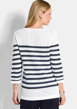 Pull marin à rayures avec motif ajouré