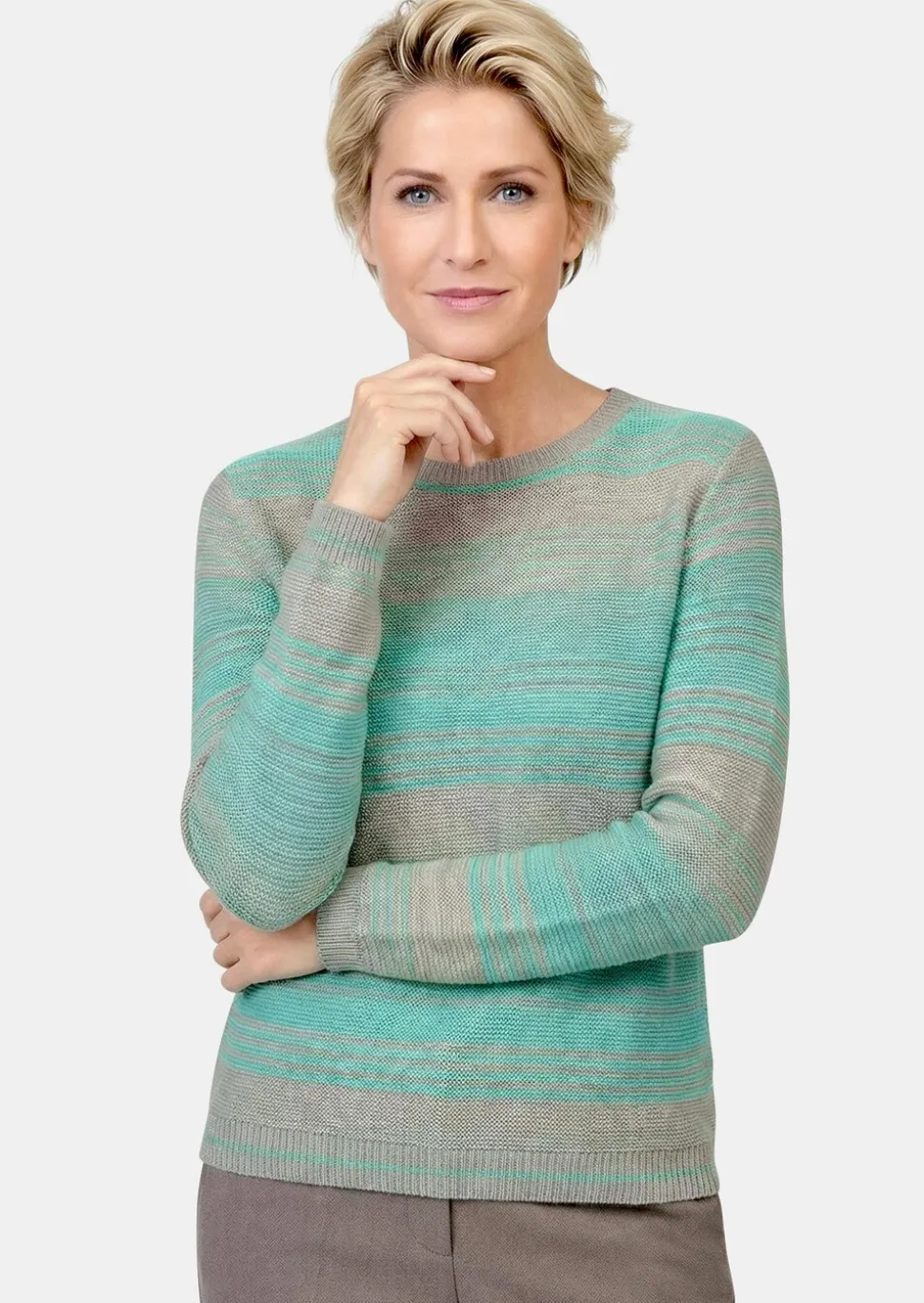 Pull multicolore avec dégradé plein de fraîcheur