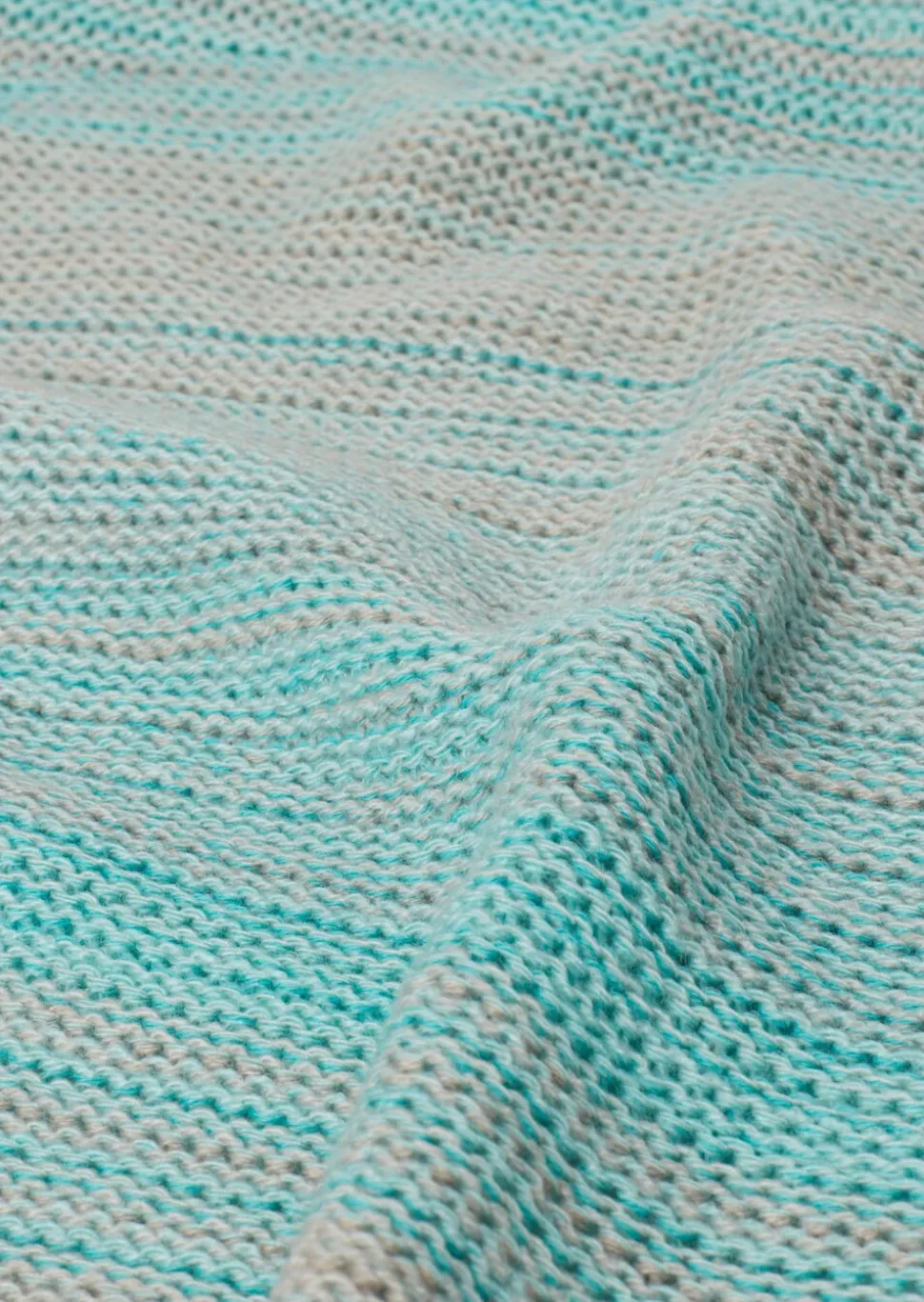 Pull multicolore avec dégradé plein de fraîcheur